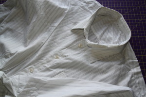 Košilové šaty, recyklace košile - Budilka šije z košiloviny